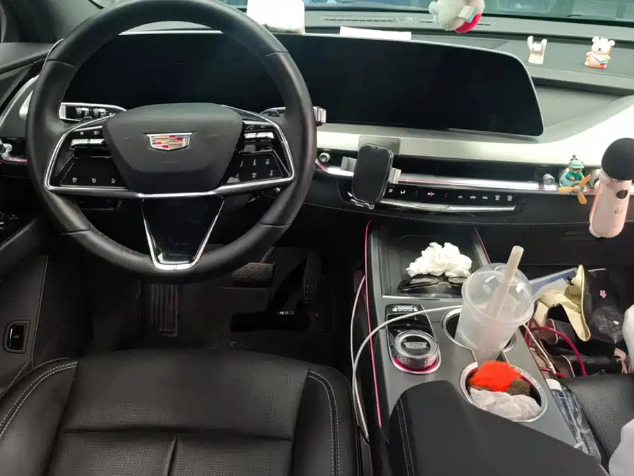 Cadillac XT5 — миниатюра 12