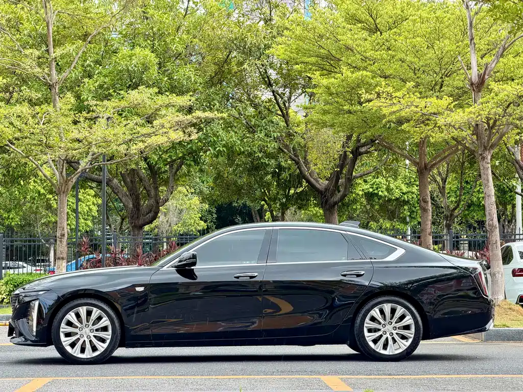 Cadillac CT6 — миниатюра 3