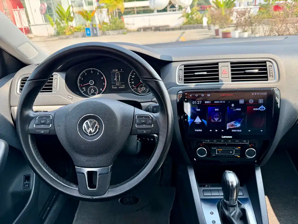Volkswagen Sagitar — миниатюра 11