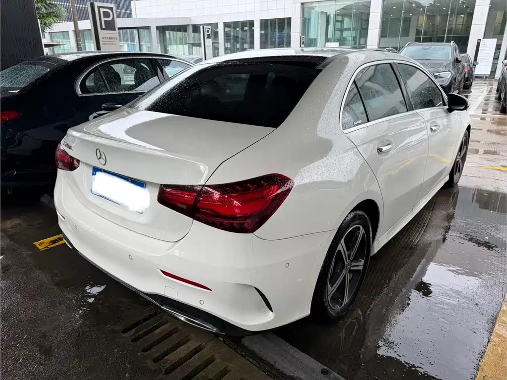 Mercedes-Benz A-Class — миниатюра 2