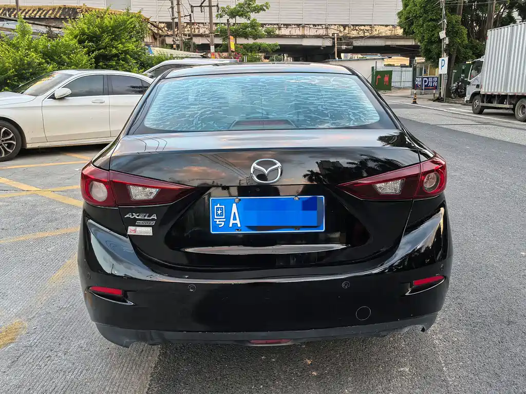 Mazda Mazda3 3 2016 1.5L AT Comfort