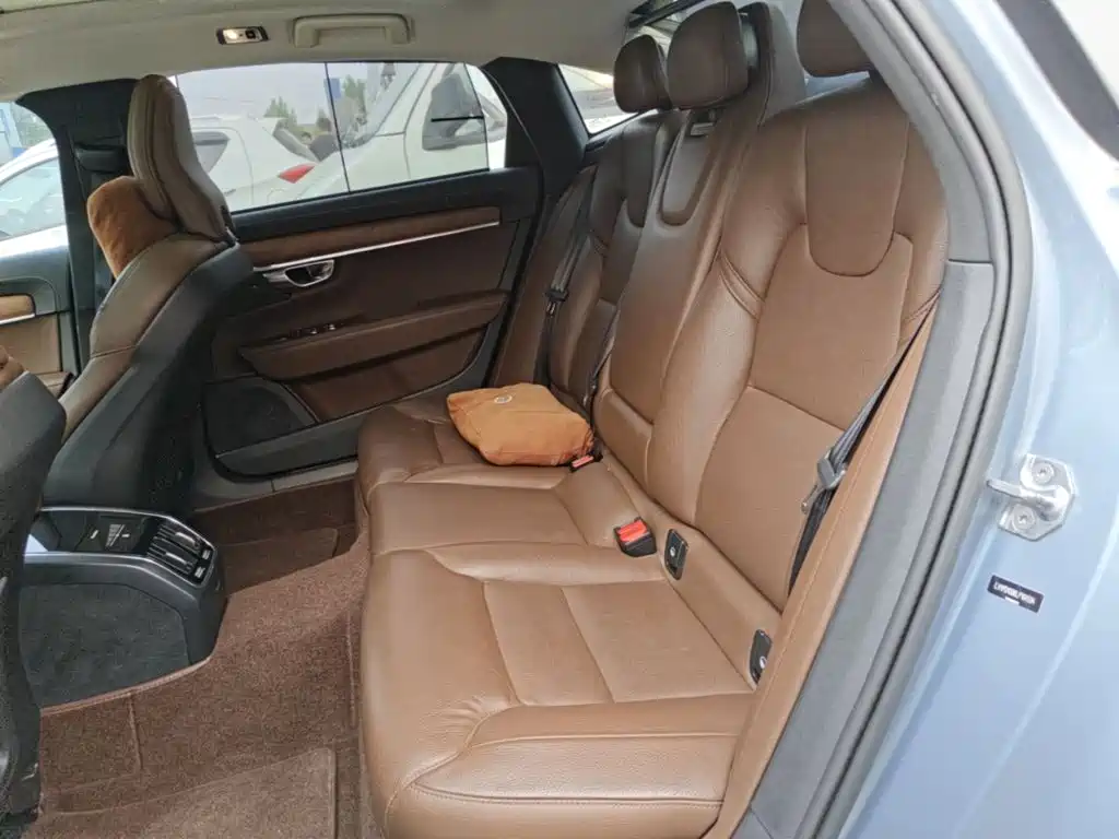 Volvo S90 — миниатюра 13