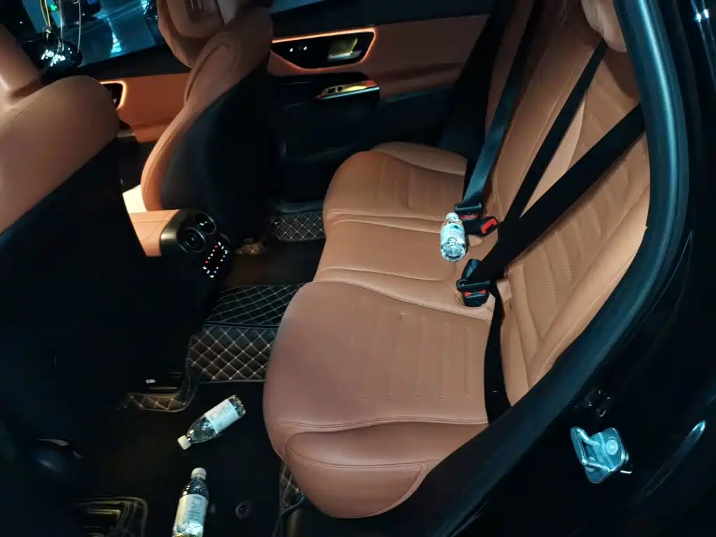 Mercedes-Benz GLC — миниатюра 15