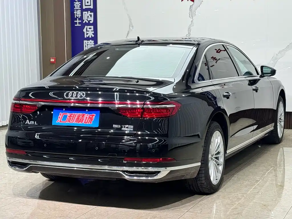 Audi A8 — миниатюра 6