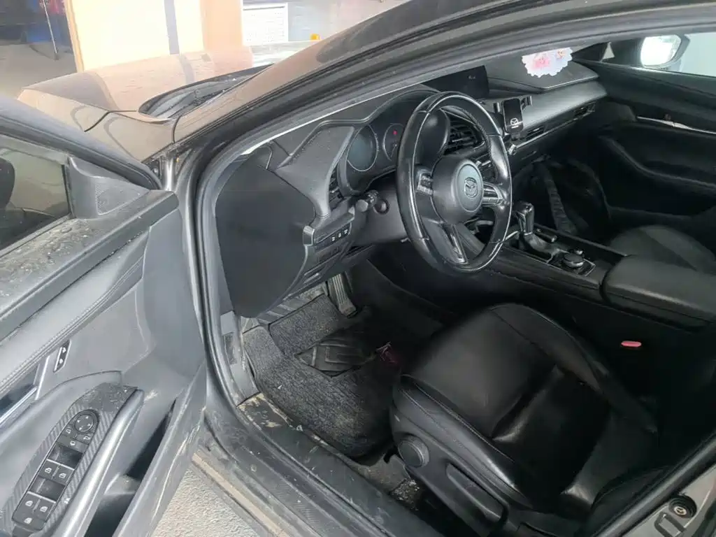 Mazda 3 Axela — миниатюра 16