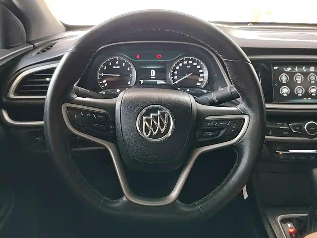 Buick Excelle — миниатюра 11