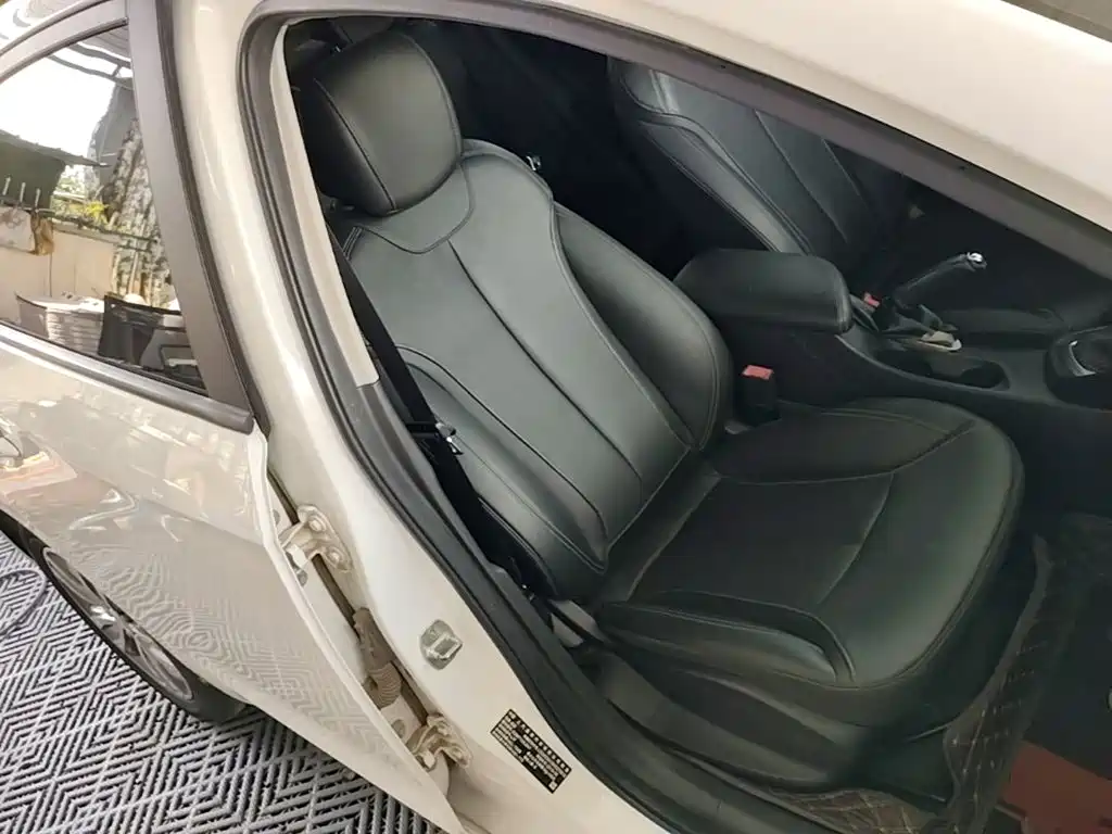Buick Excelle — миниатюра 25