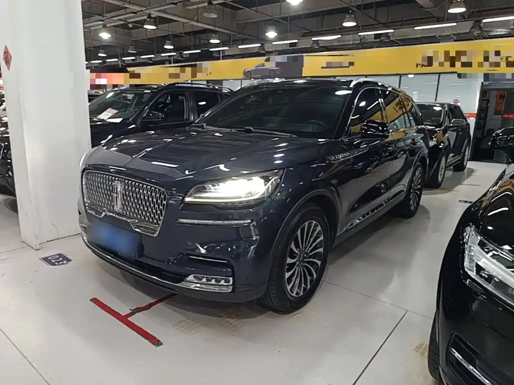 Lincoln Aviator