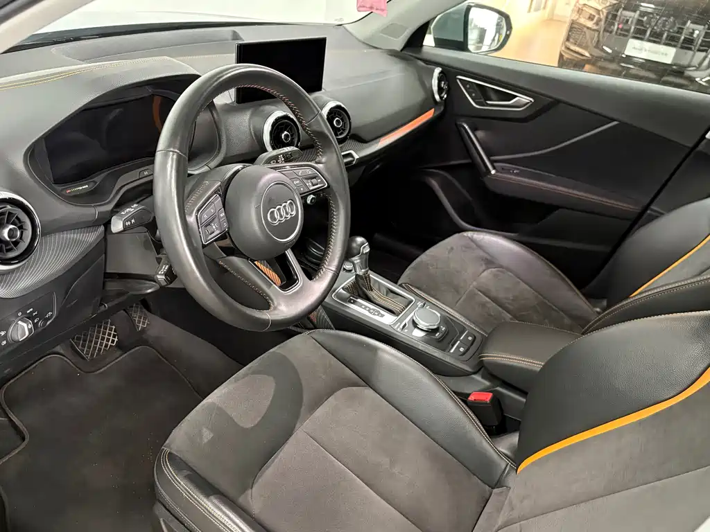 Audi Q2L e-tron 2022 Q2L e-tron Smart