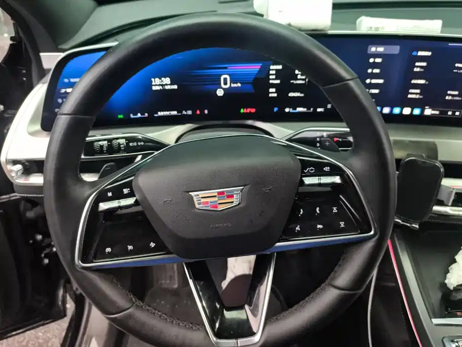 Cadillac XT5 — миниатюра 15