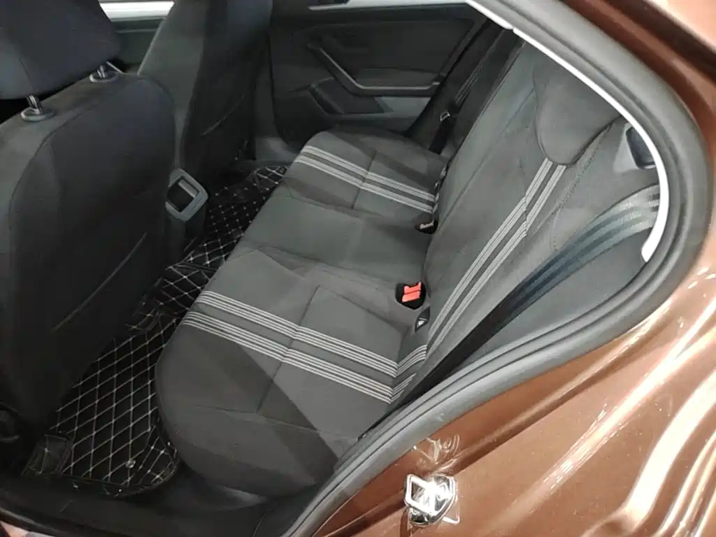 Volkswagen Lamando — миниатюра 17