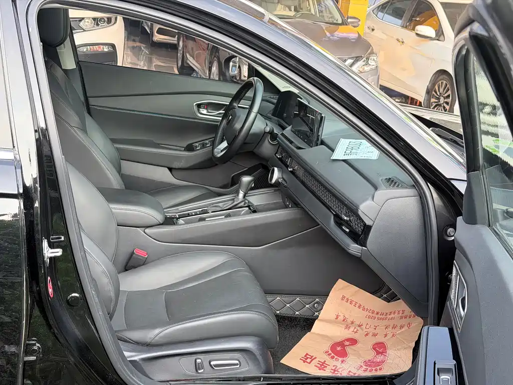 Honda Accord — миниатюра 11