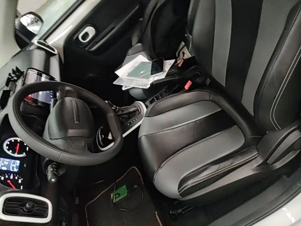 Roewe Clever — миниатюра 15
