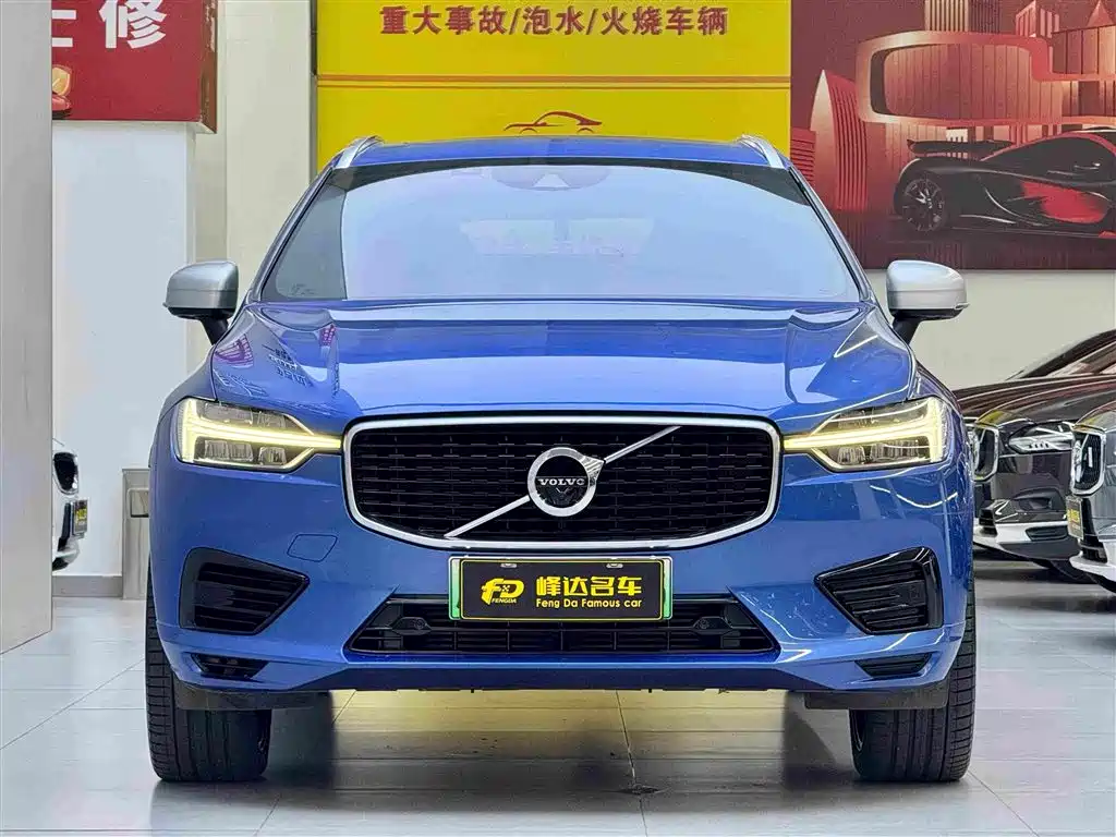 Volvo XC60 PHEV — миниатюра 3