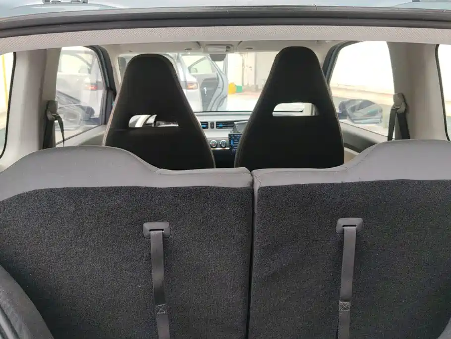 Wuling MINIEV — миниатюра 4