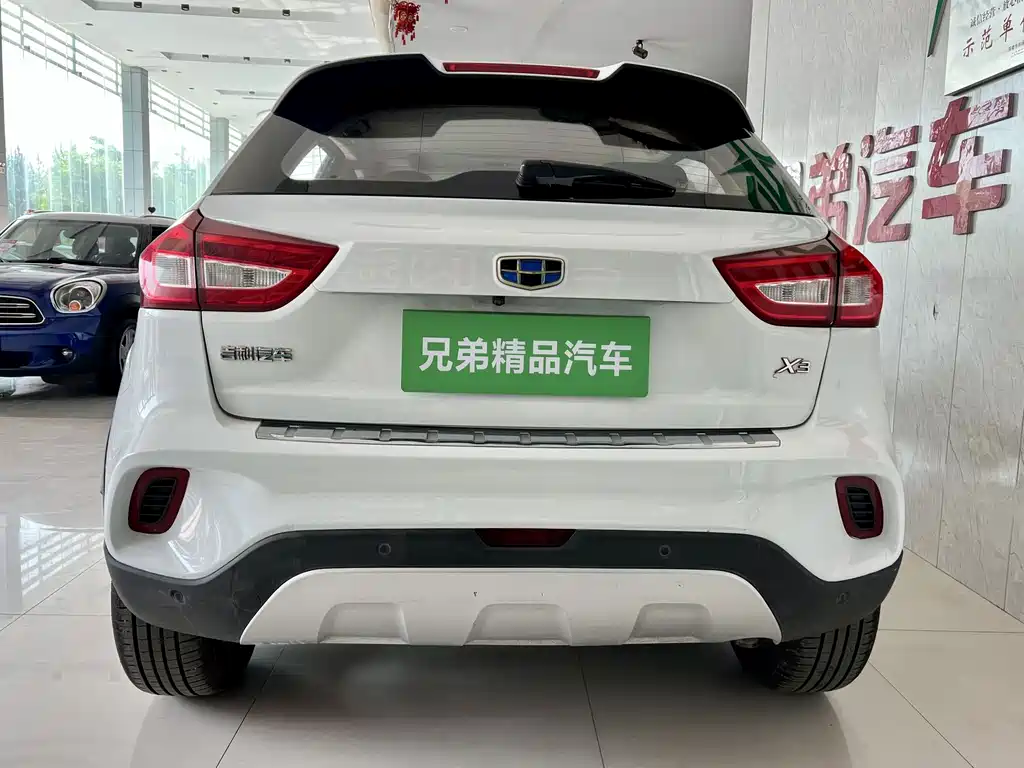 Geely Vision X3 — миниатюра 8