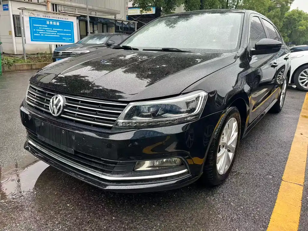 Купить Volkswagen Lavida