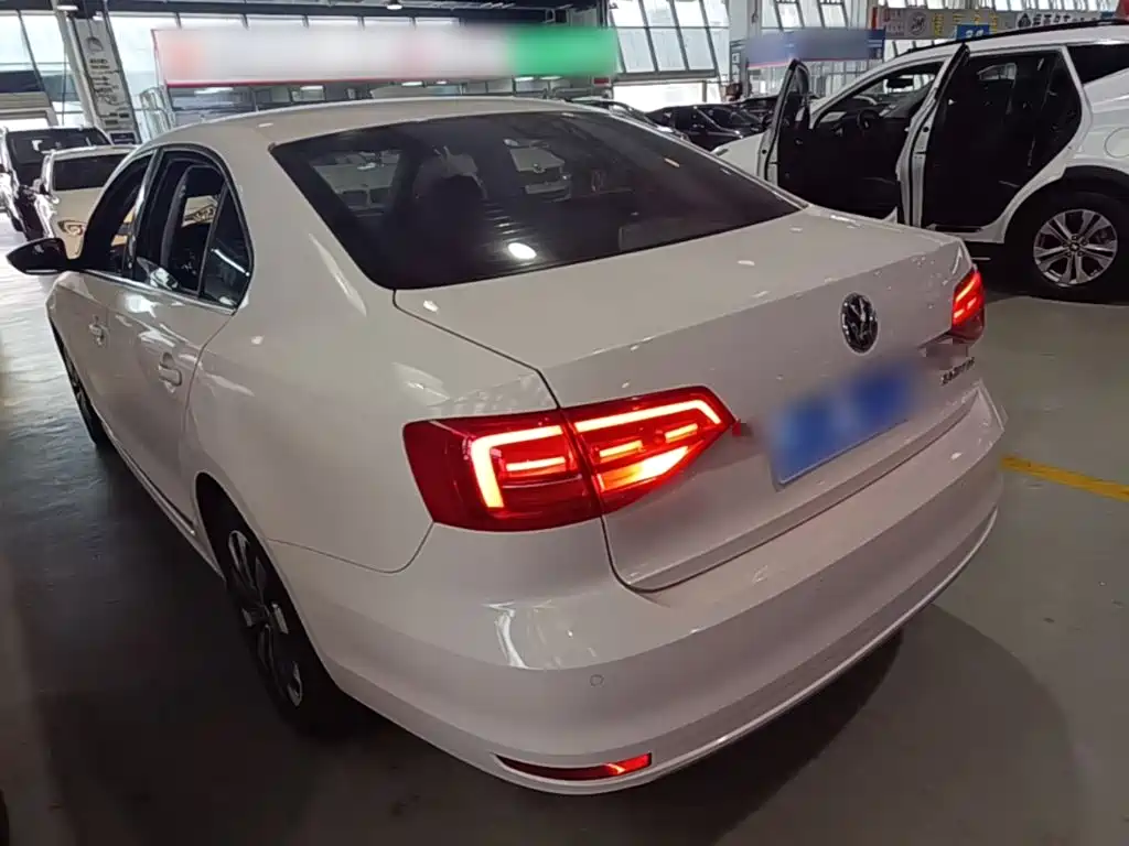 Volkswagen Sagitar — миниатюра 5