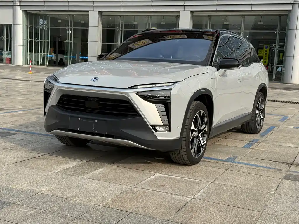 Nio ES8 2021