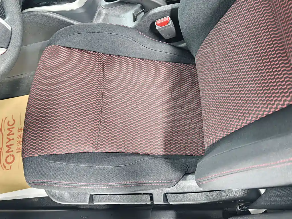 Nissan Qashqai — миниатюра 13