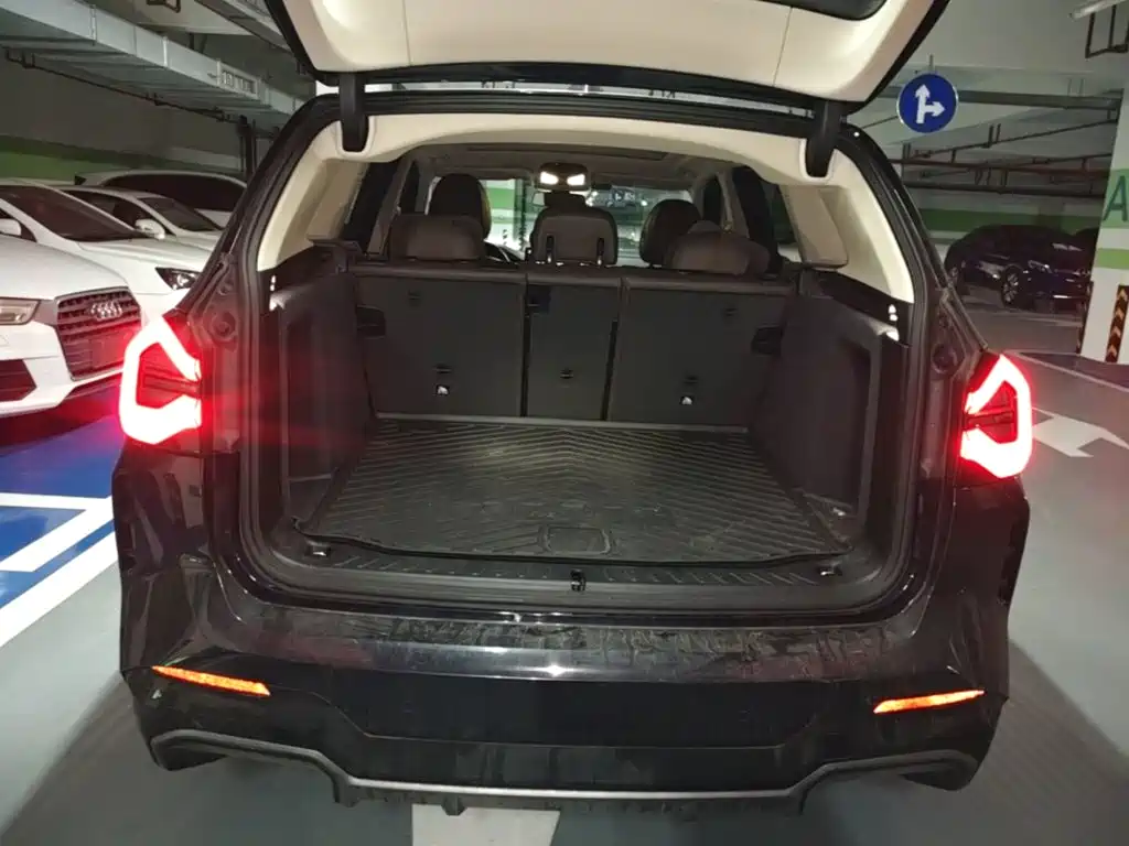 BMW iX3 — миниатюра 19