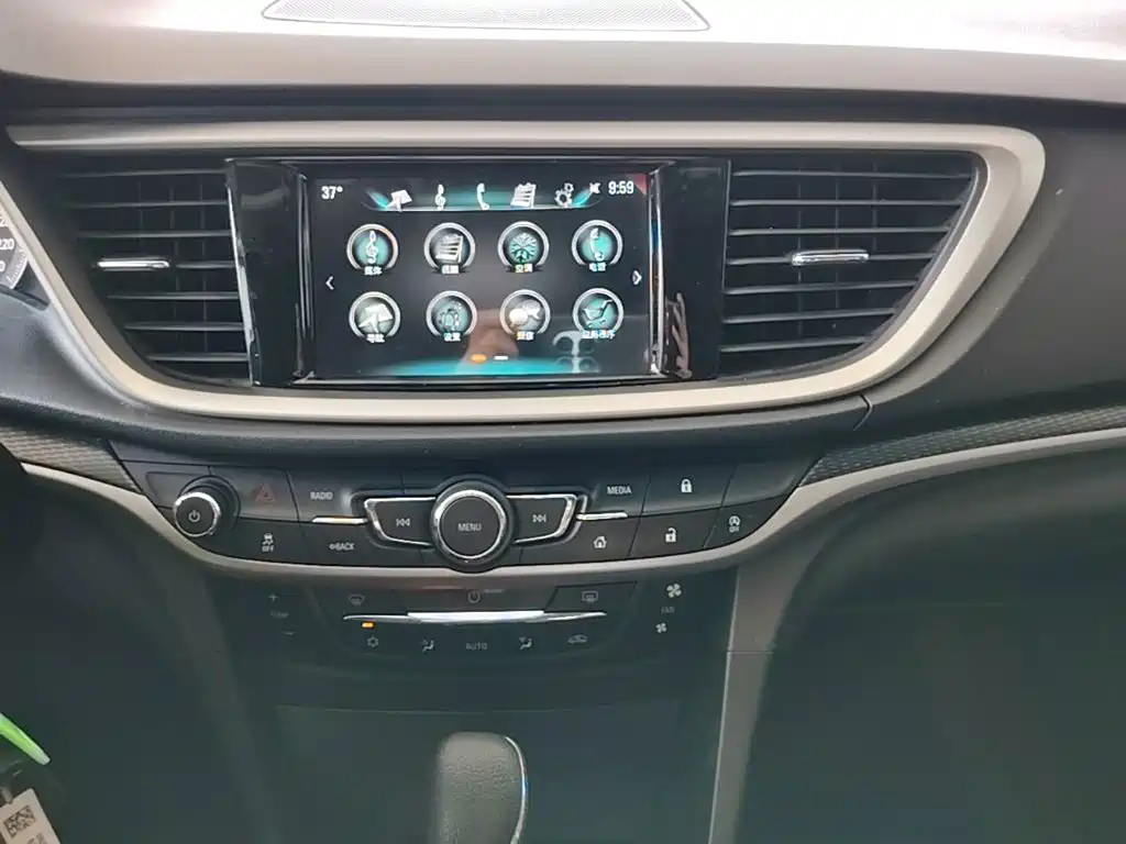 Buick Excelle — миниатюра 13