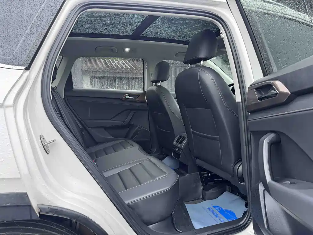 Volkswagen Tharu — миниатюра 8