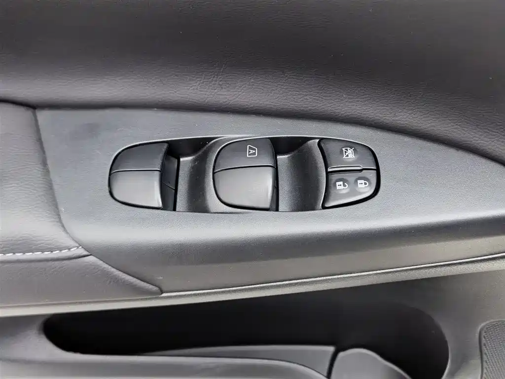 Nissan Sylphy 2024 1.6XE CVT Comfort