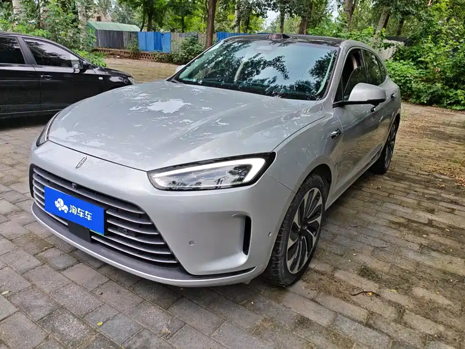 AITO Wenjie AITO M5