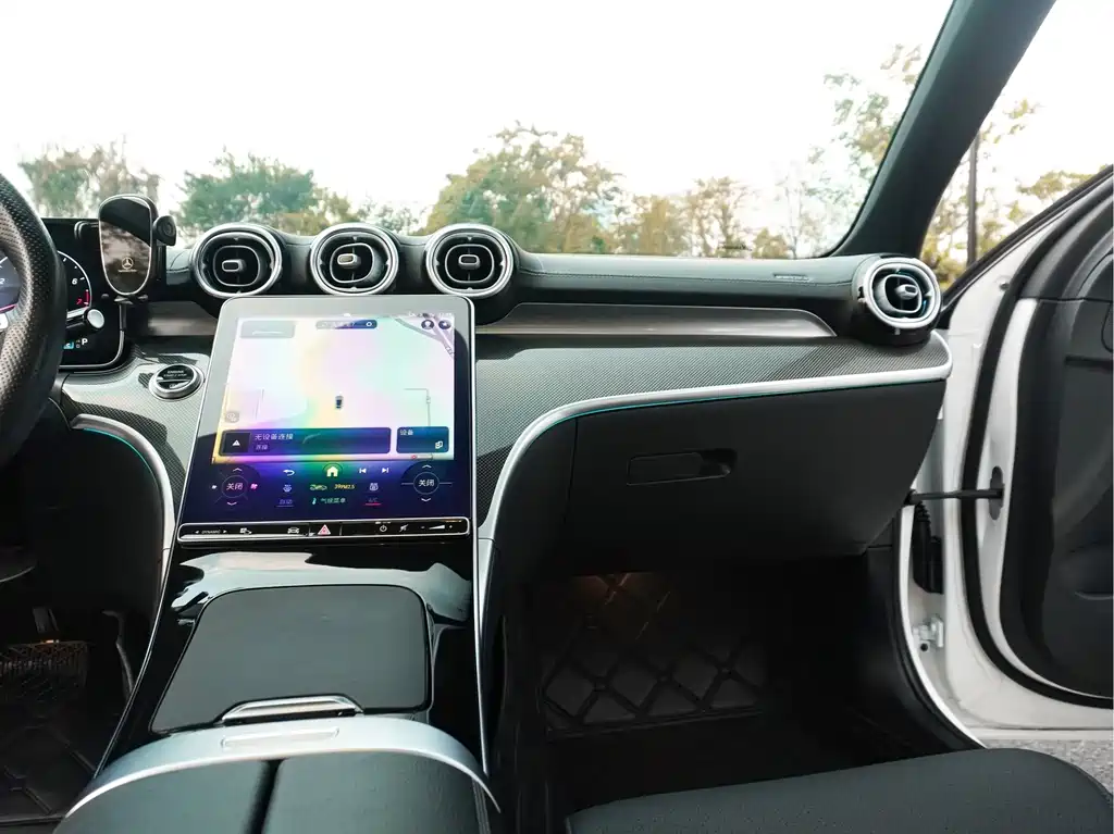 Mercedes-Benz C-Class — миниатюра 22