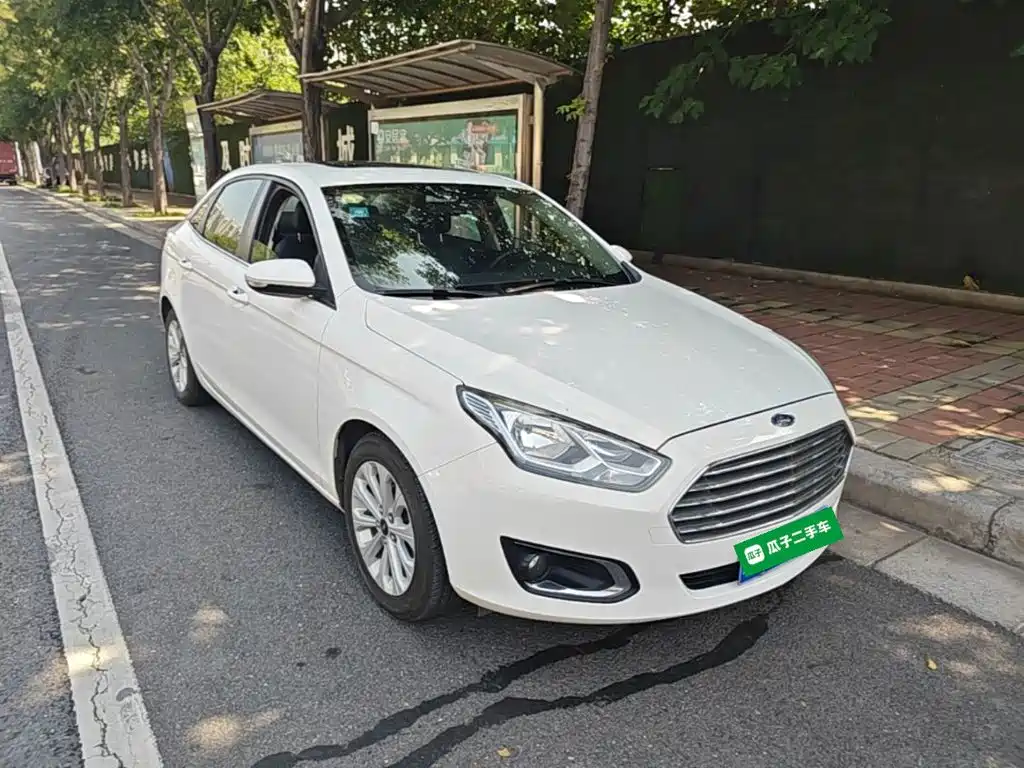 Ford Escort — миниатюра 4