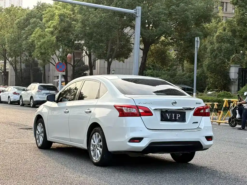 Nissan Sylphy — миниатюра 7