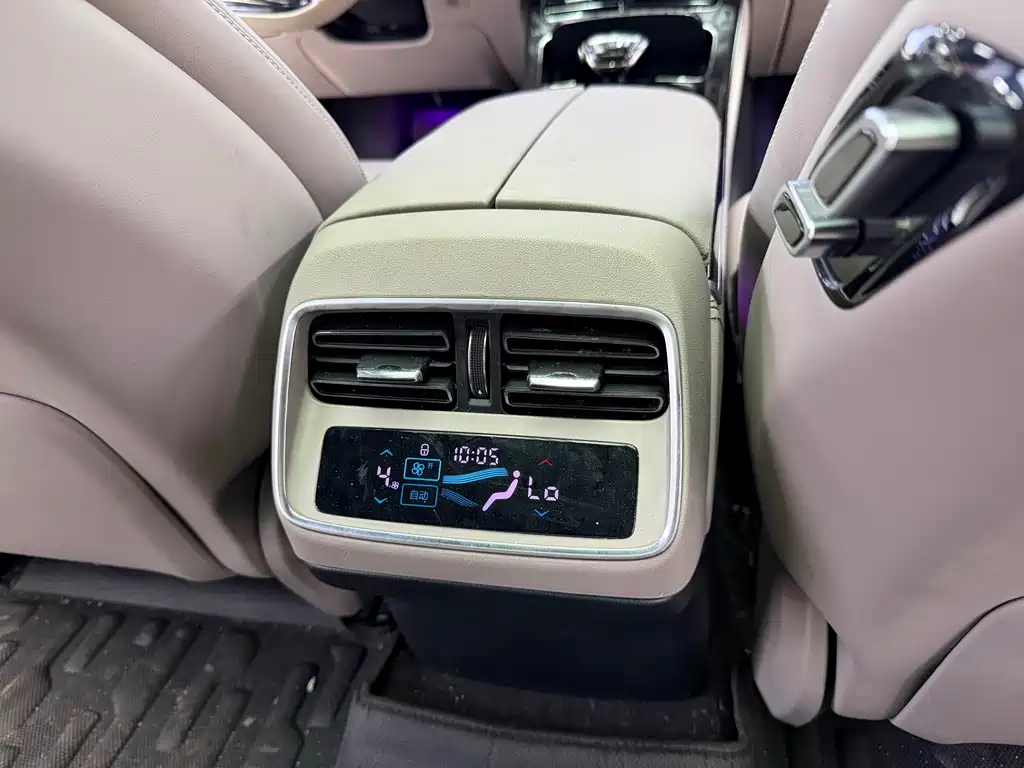 BYD Han — миниатюра 15
