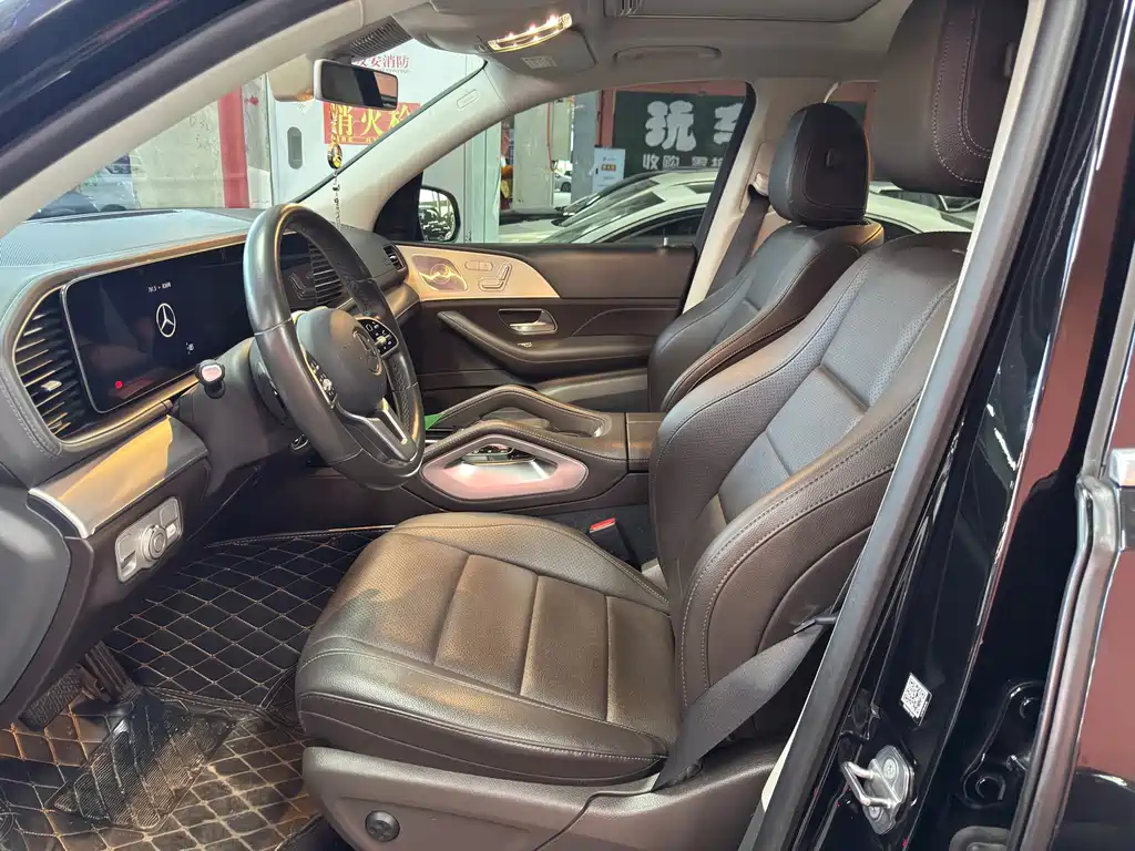 Mercedes-Benz GLE (Import) — миниатюра 6