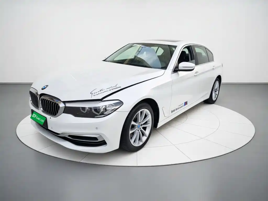 BMW 5 Series — миниатюра 2