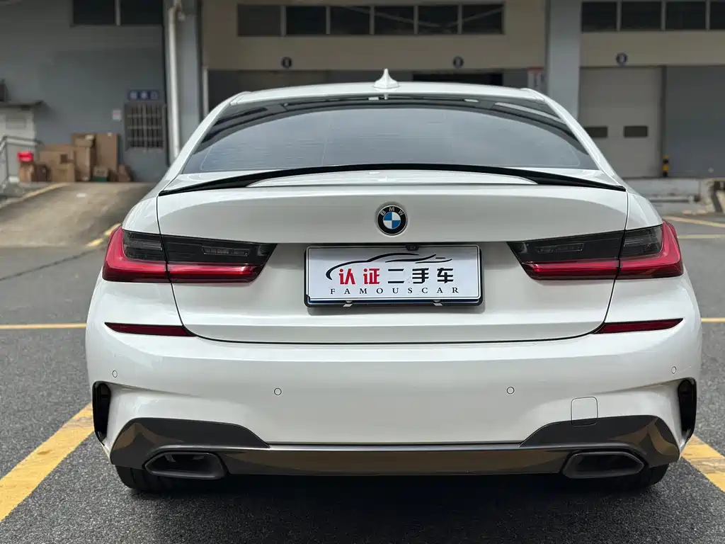 BMW 3 Series — миниатюра 17