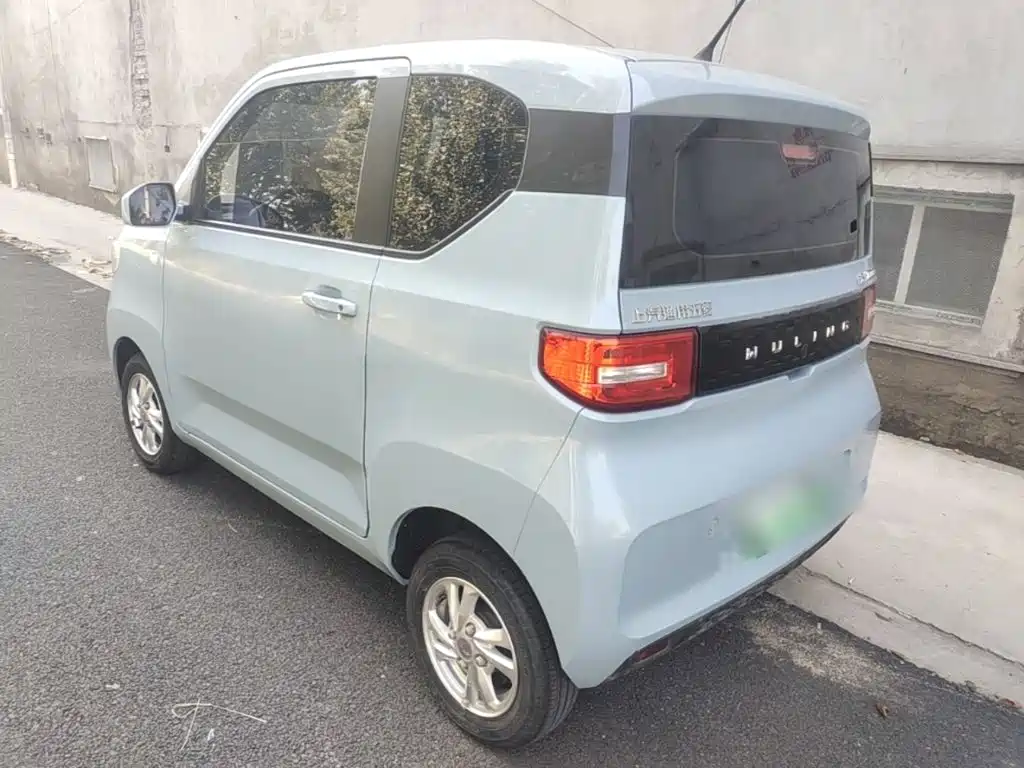 Wuling MINIEV — миниатюра 5