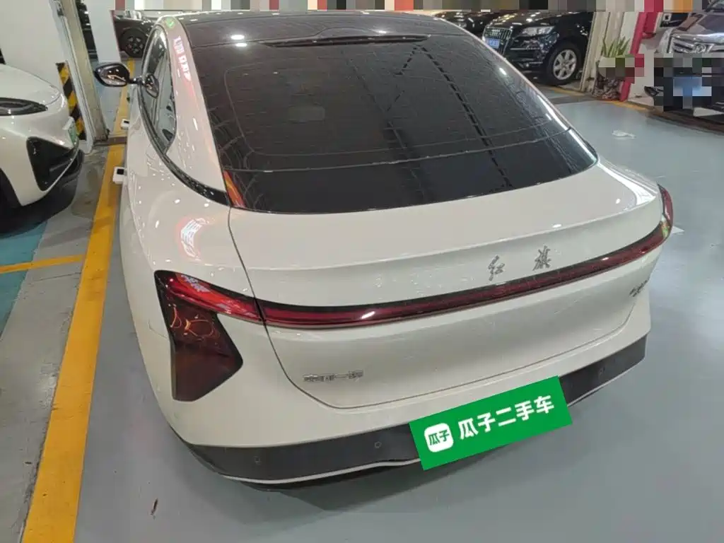 Hongqi Hongqi EH7 — миниатюра 5