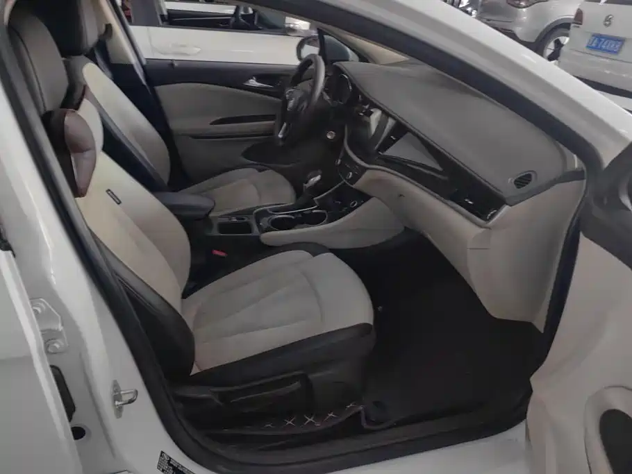 Buick Verano — миниатюра 8