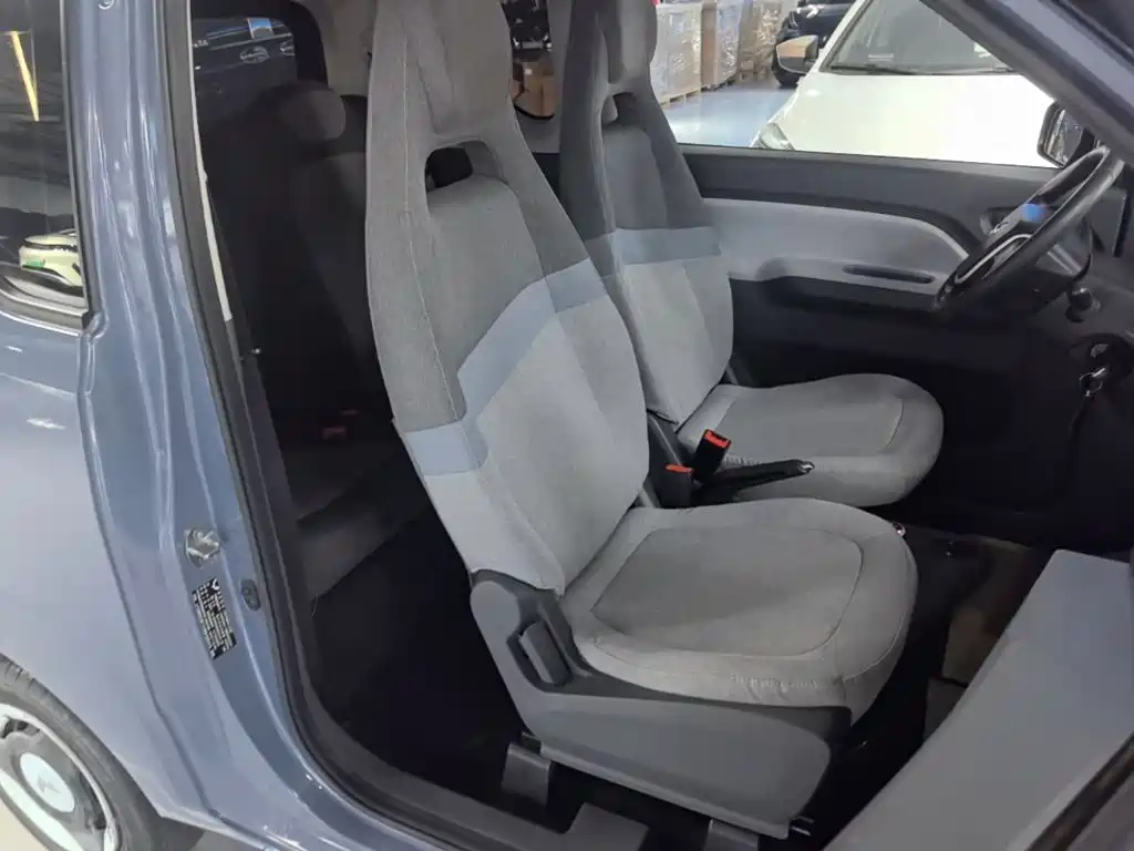 Wuling MINIEV — миниатюра 25