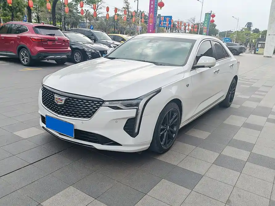 Cadillac CT4
