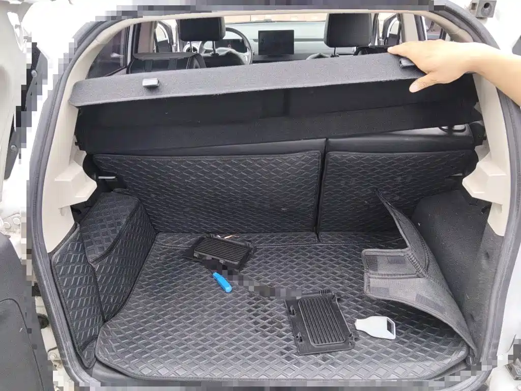 BYD Yuan EV — миниатюра 15