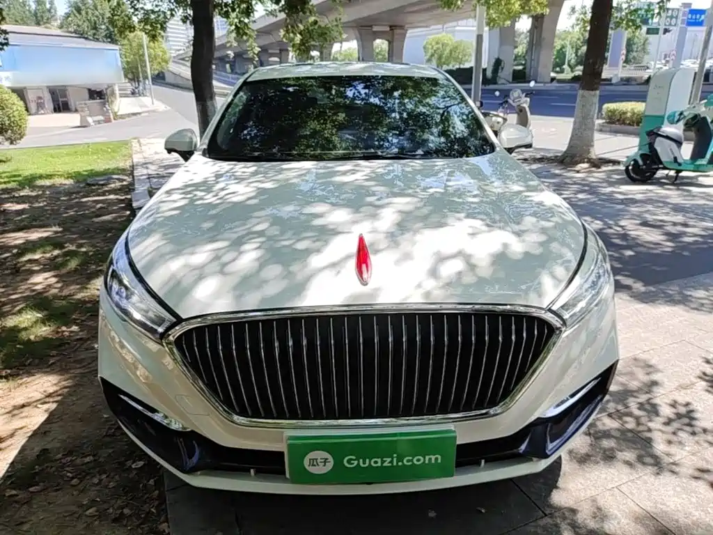 Hongqi Hongqi H5 — миниатюра 3