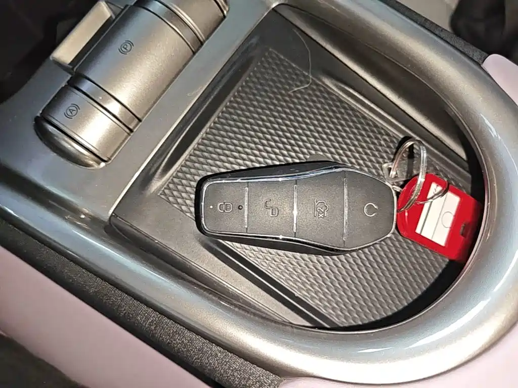 BYD Dolphin — миниатюра 9