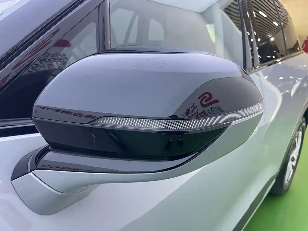 NIO ES6 — миниатюра 9