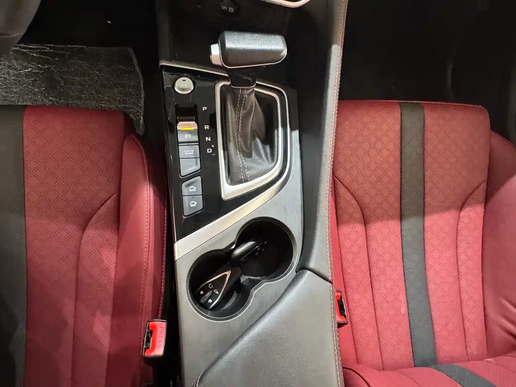 Changan Eado — миниатюра 10