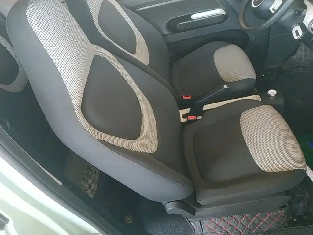 Wuling MINIEV — миниатюра 25