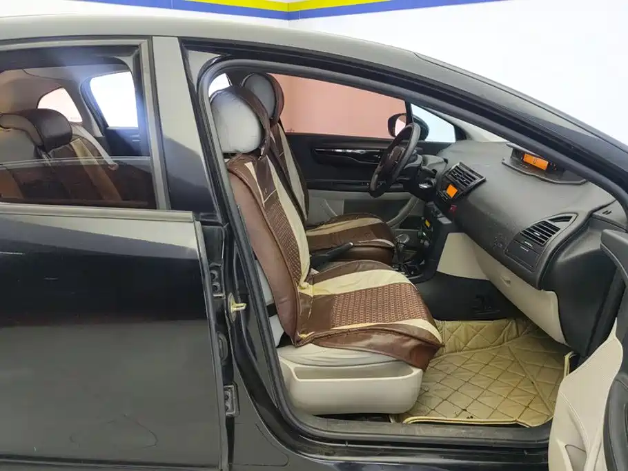 Citroen C-Quatre — миниатюра 8