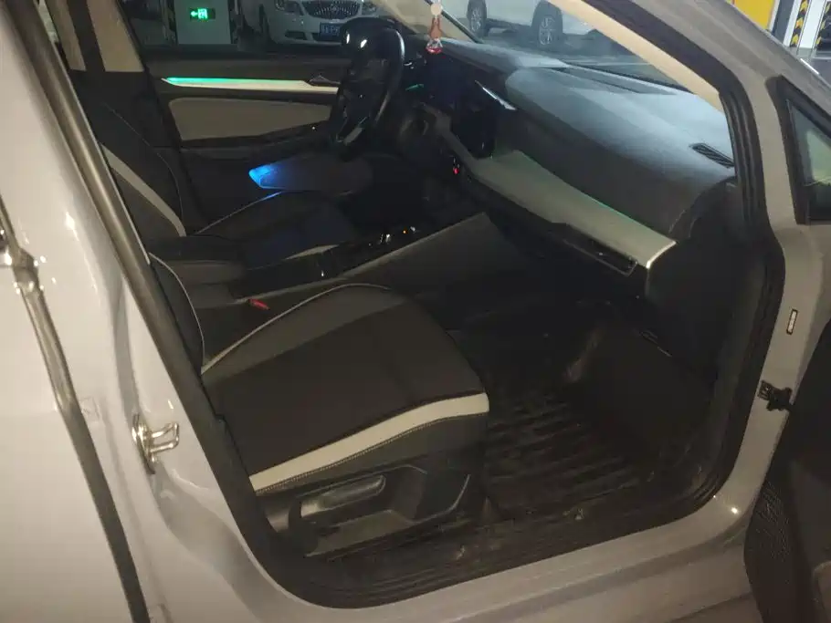 Volkswagen Golf — миниатюра 8