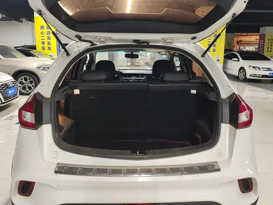 Geely Vision X3 — миниатюра 4